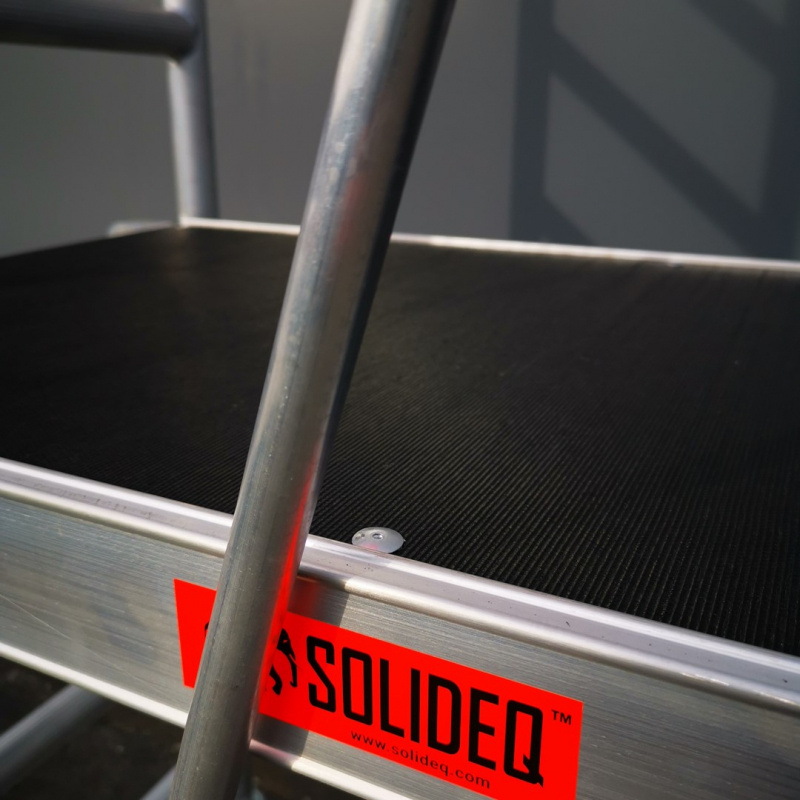 Asennusteline Harrastus Solideq | ilman kaiteita